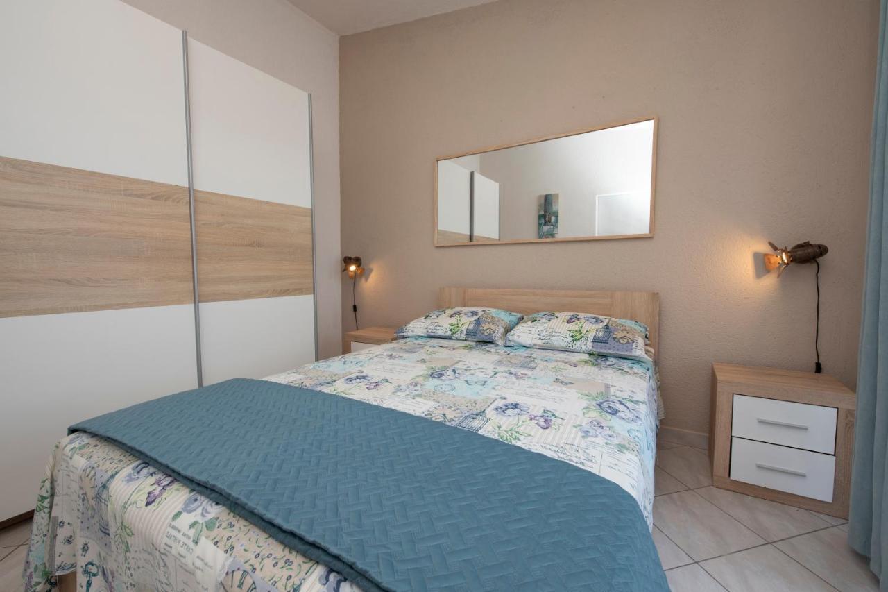 Apartments Bevanda Podstrana Kültér fotó