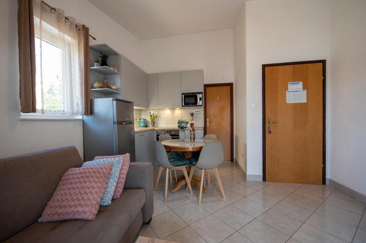 Apartments Bevanda Podstrana Kültér fotó