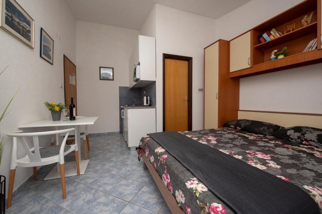 Apartments Bevanda Podstrana Kültér fotó