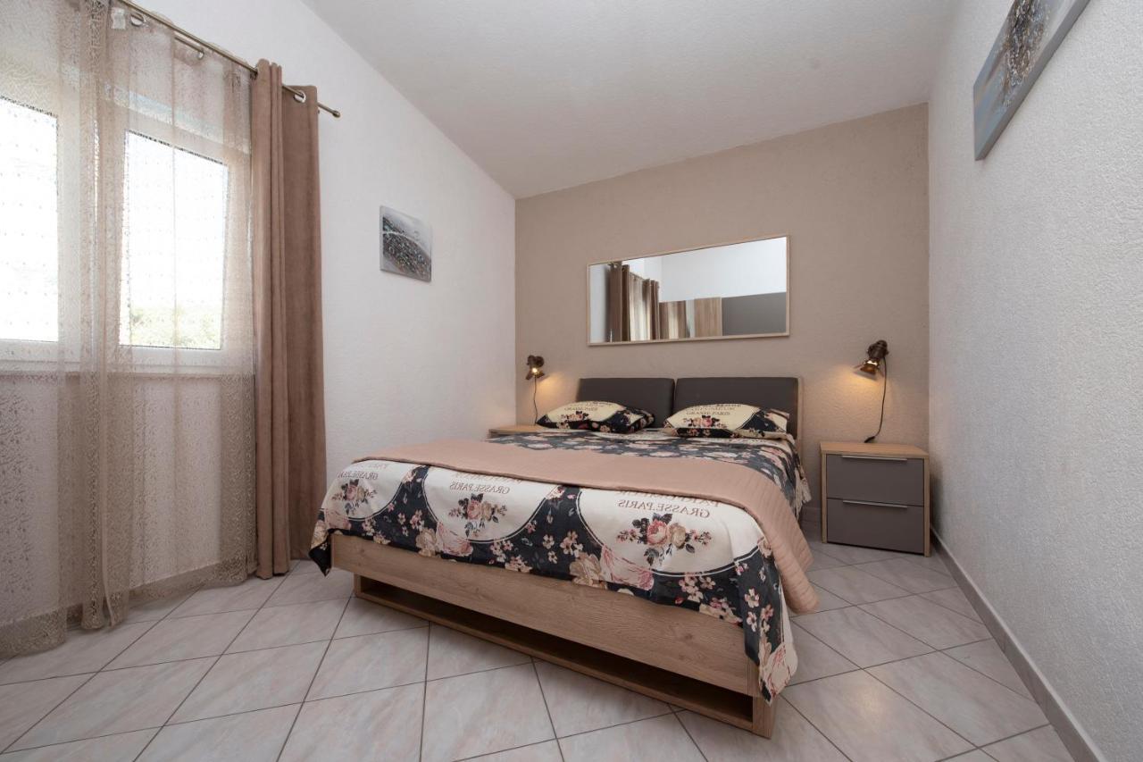 Apartments Bevanda Podstrana Kültér fotó
