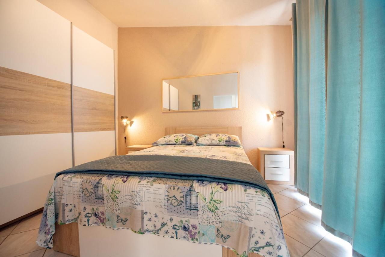 Apartments Bevanda Podstrana Kültér fotó