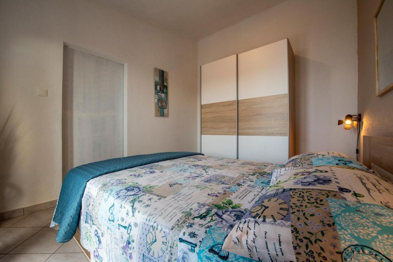 Apartments Bevanda Podstrana Kültér fotó